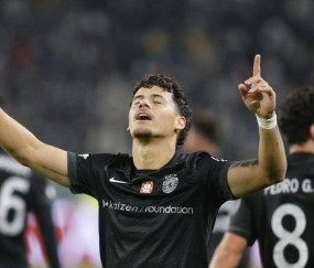 戴维错失绝杀，意甲6亿豪强拖后腿：欧冠四场不胜太耻辱